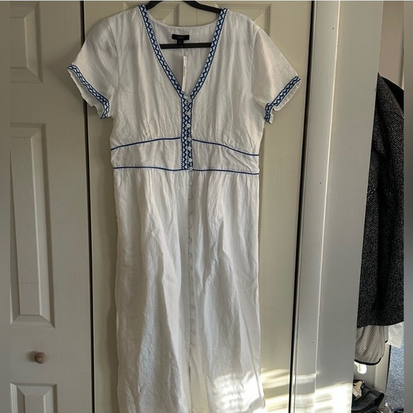 J.Crew Embroidered Linen Dress. - Picture 3 of 3